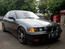 1993 BMW 318i 1.8 1.8 Manual Sedan