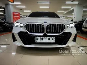 2024 BMW 520i 2.0 M Sport Sedan
