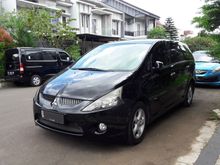 2005 Mitsubishi Grandis GLS - HItam