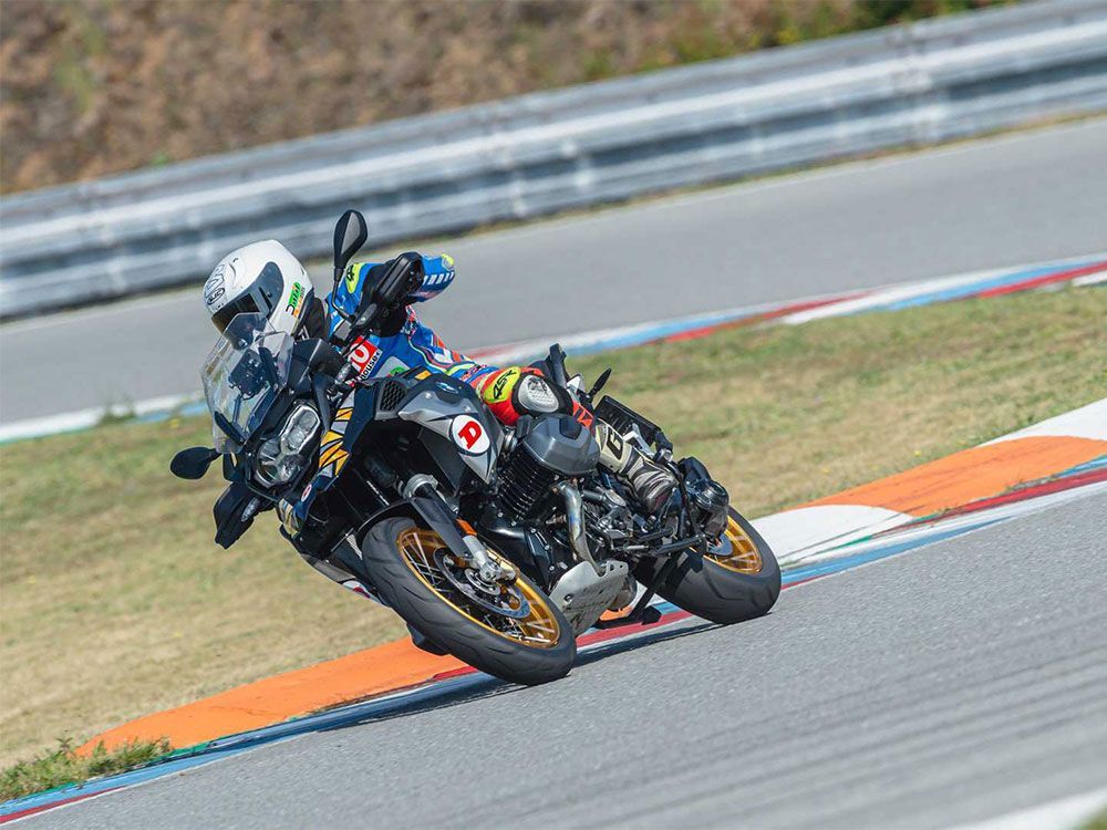 Dunlop SportSmart TT, Tantang Petualang Ke Sirkuit