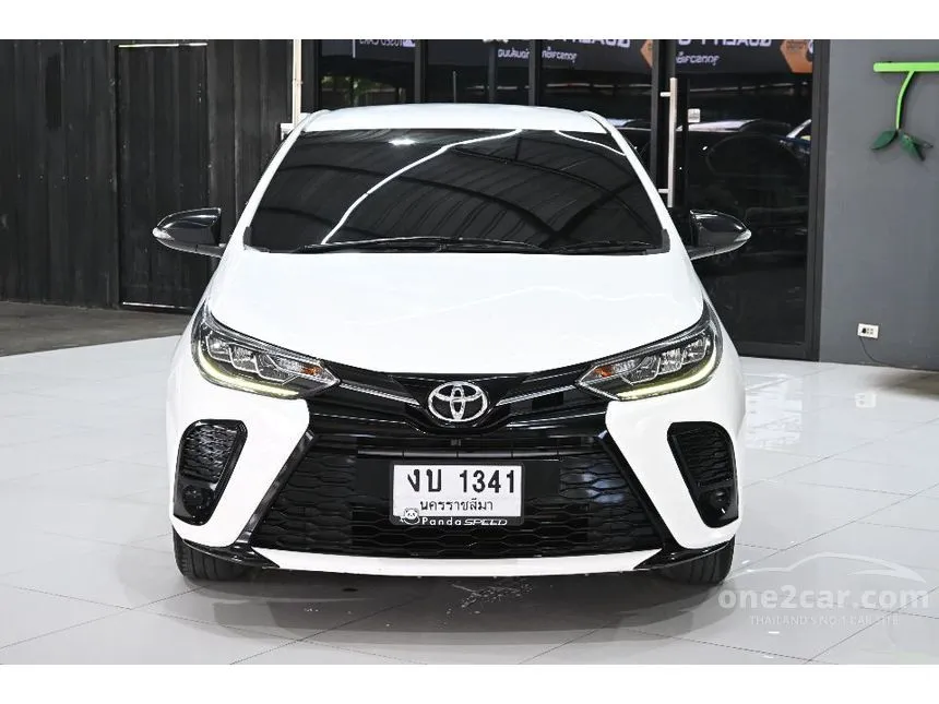 2022 Toyota YARIS Sport Hatchback
