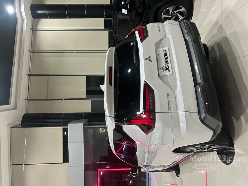 2025 Mitsubishi Xpander Ultimate (White) MPV