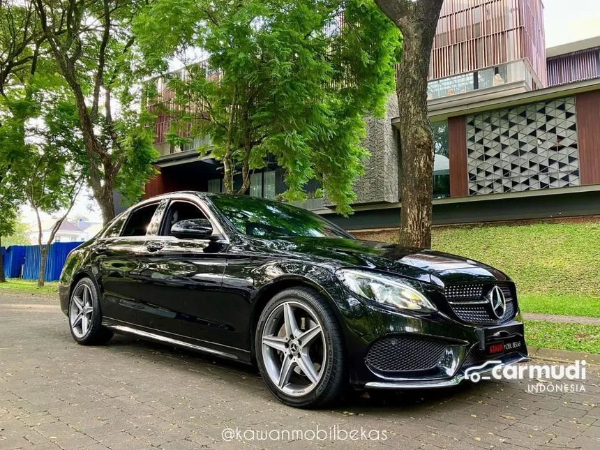 2018 Mercedes-Benz C200 AMG Sedan