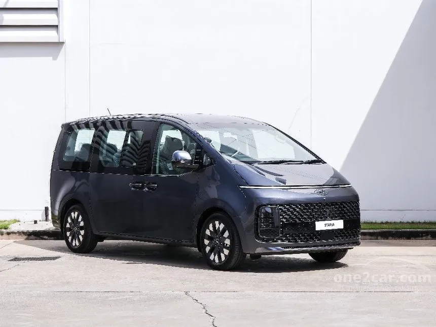 2023 Hyundai Staria Premium Van