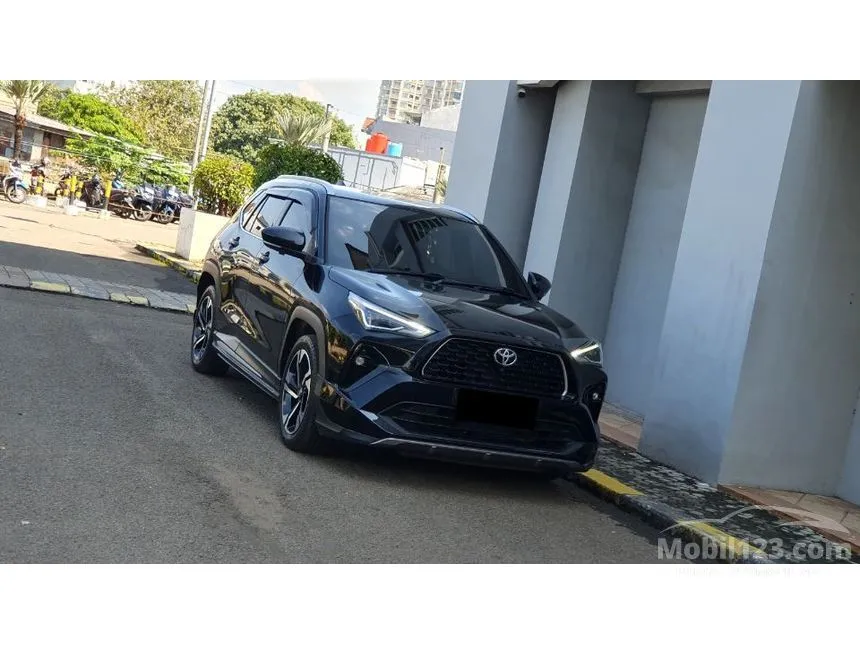 2023 Toyota Yaris Cross S HV with GR Parts Aero Pkg SUV