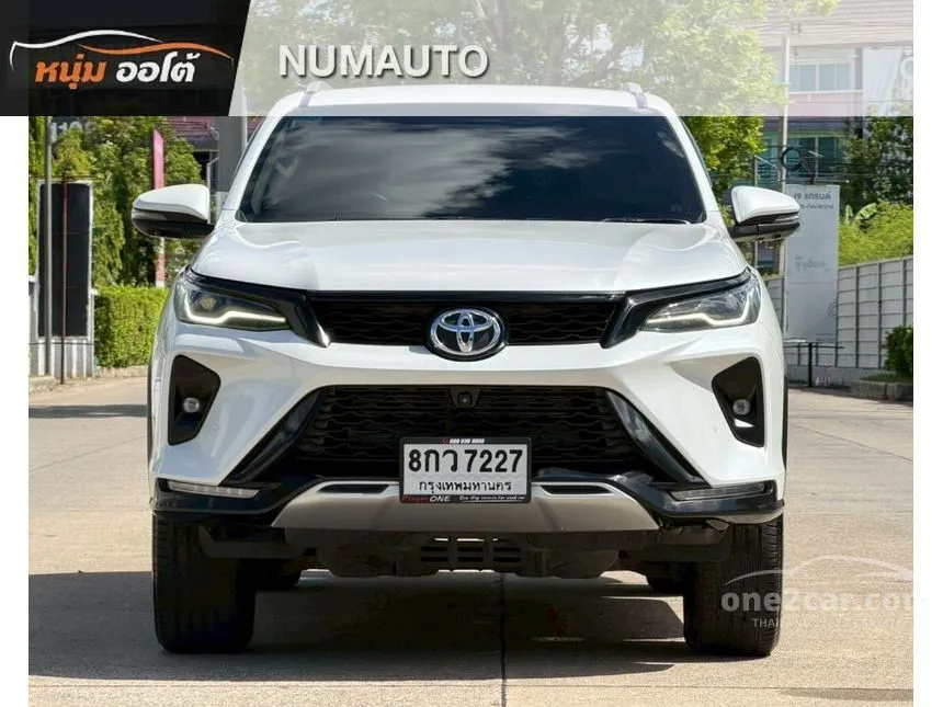 2022 Toyota FORTUNER Leader V SUV