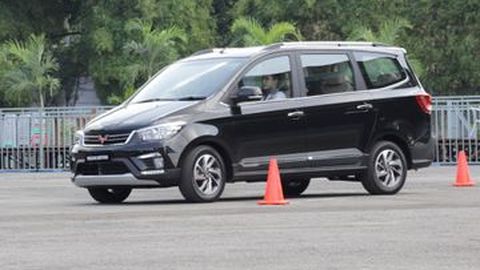 Wuling Confero S Pikat Pengunjung Jakarta Fair Kemayoran 2017