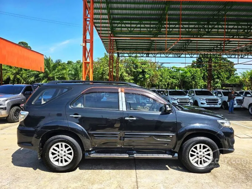 2013 Toyota FORTUNER V SUV