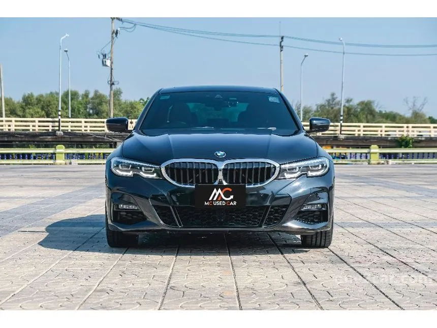 2022 BMW 330e M Sport Sedan
