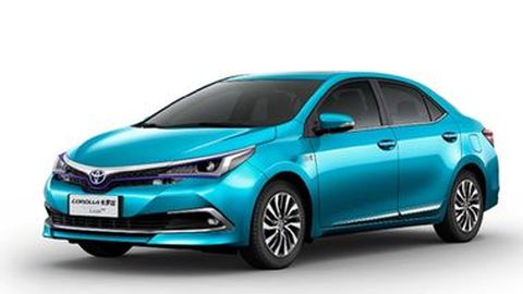 Toyota เปิดตัว Corolla ปลั๊กอินไฮบริด พร้อมยืนยันแผนทำตลาด C-HR พลังไฟฟ้า