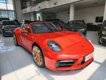 2022 Porsche 911 3.0 Targa 4S Targa Red on Black CBU Full Option Carrera Merah