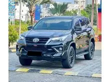 2019 Toyota Fortuner 2.4 VRZ TRD 4X2 SUV DIESEL - LOW KM