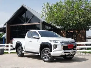 2020 Mitsubishi TRITON 2.4 GLX Plus Mega Cab Pickup