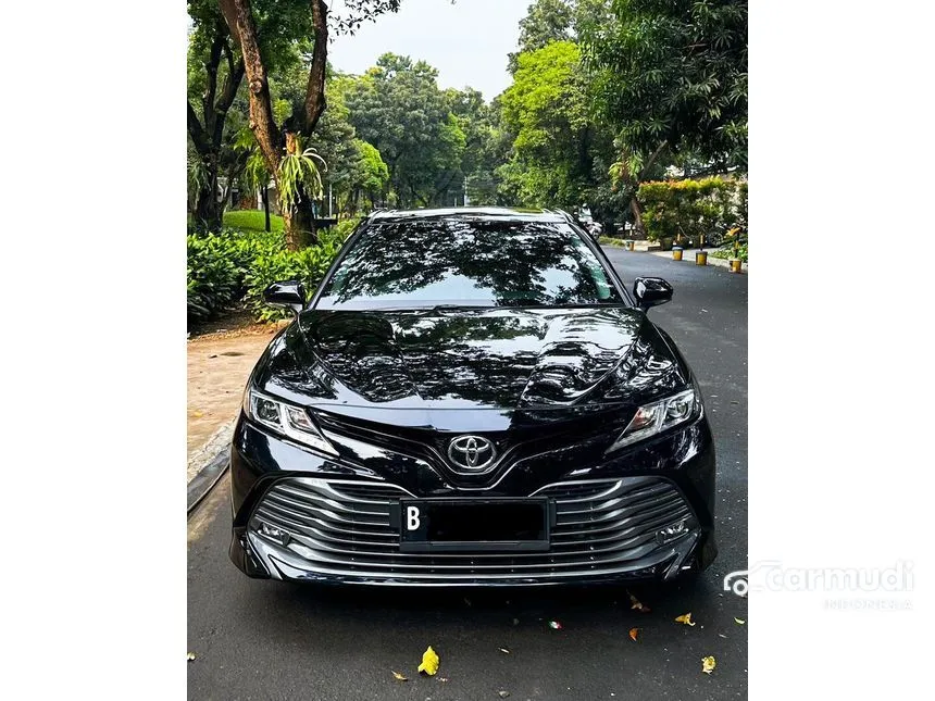 2020 Toyota Camry V Sedan