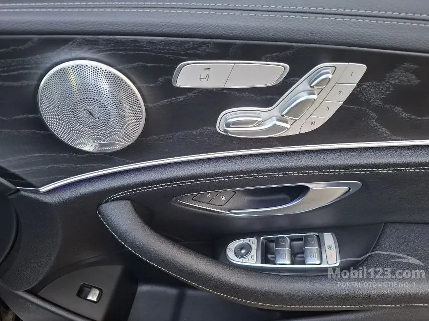 2017 Mercedes-Benz E300 AMG Line Sedan
