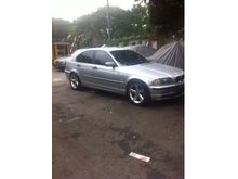 2000 BMW 318i 1.8 1.8 Sedan