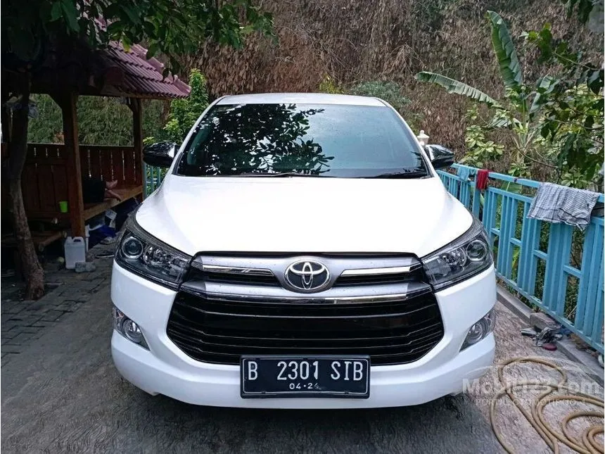 Jual Mobil Toyota Kijang Innova 2019 V 2.4 di Bali Manual MPV Putih Rp 317.000.000