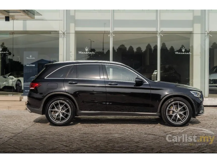 2020 Mercedes-Benz GLC300 4MATIC AMG Line SUV