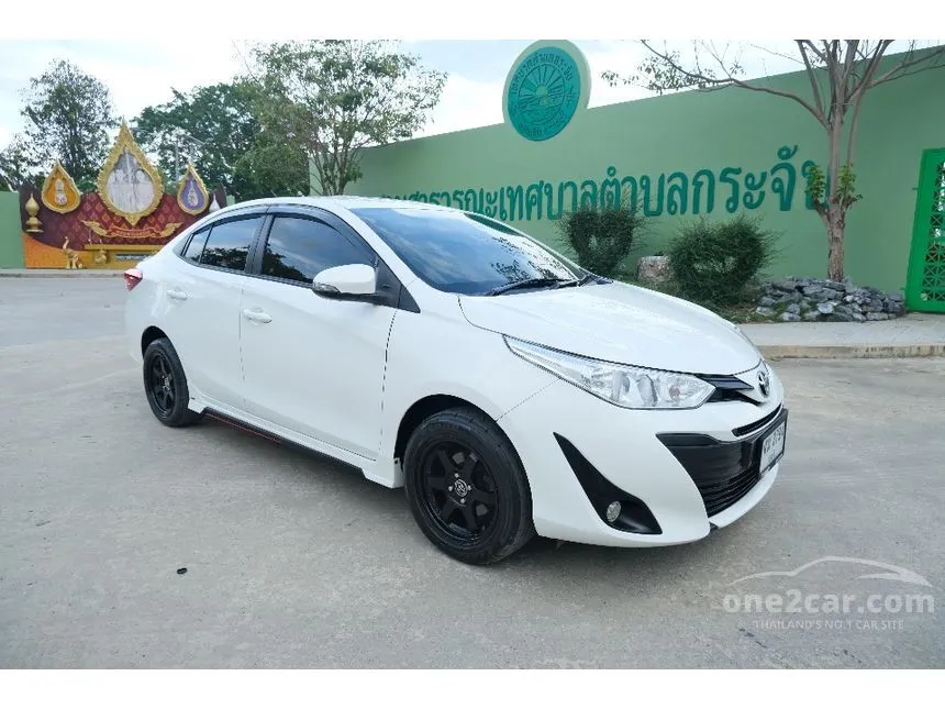 2018 Toyota Yaris Ativ E Sedan