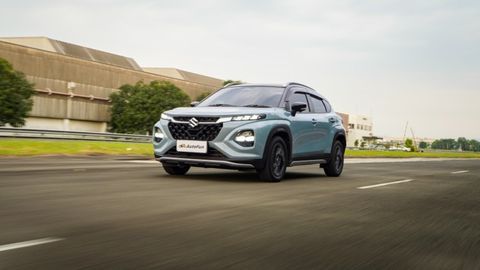 Rekomendasi Mobil Keluarga 2025: Suzuki Fronx Tawarkan Desain Segar, Fitur Canggih, dan Efisiensi