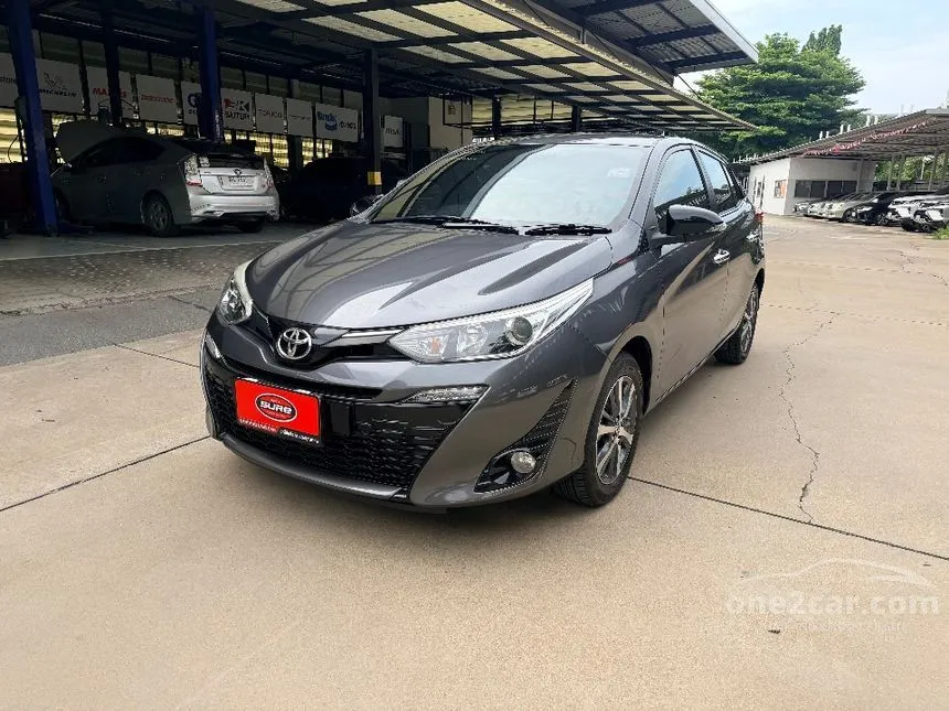 2020 Toyota YARIS High Hatchback