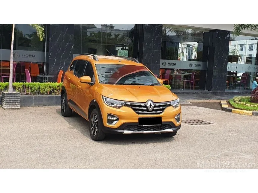 Jual Mobil Renault Triber 2020 RXZ 1.0 di DKI Jakarta Automatic Wagon Kuning Rp 110.000.000