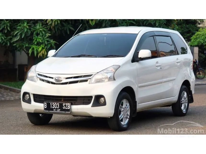 Jual Mobil Daihatsu Xenia 2012 R 1.3 di DKI Jakarta Automatic MPV Putih Rp 108.000.000