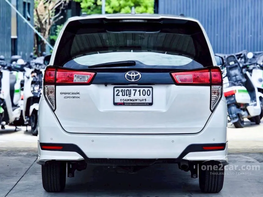 2021 Toyota INNOVA Crysta Wagon