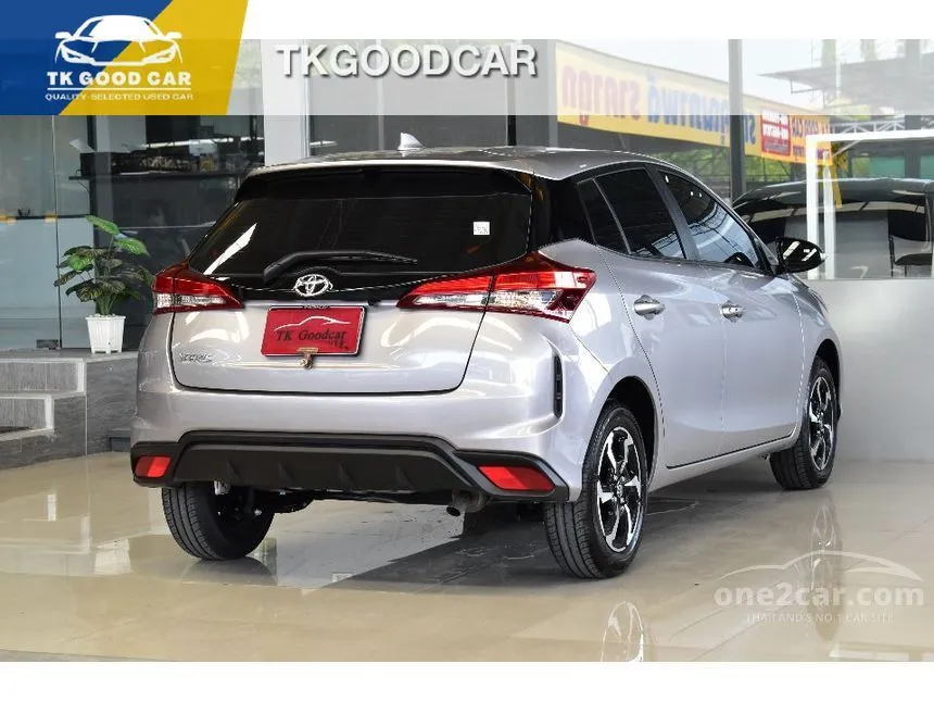 2024 Toyota Yaris Smart Hatchback