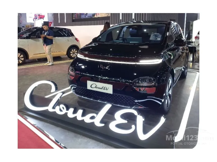 Jual Mobil Wuling Cloud EV 2024 EV di Banten Automatic Hatchback Hitam Rp 398.000.000