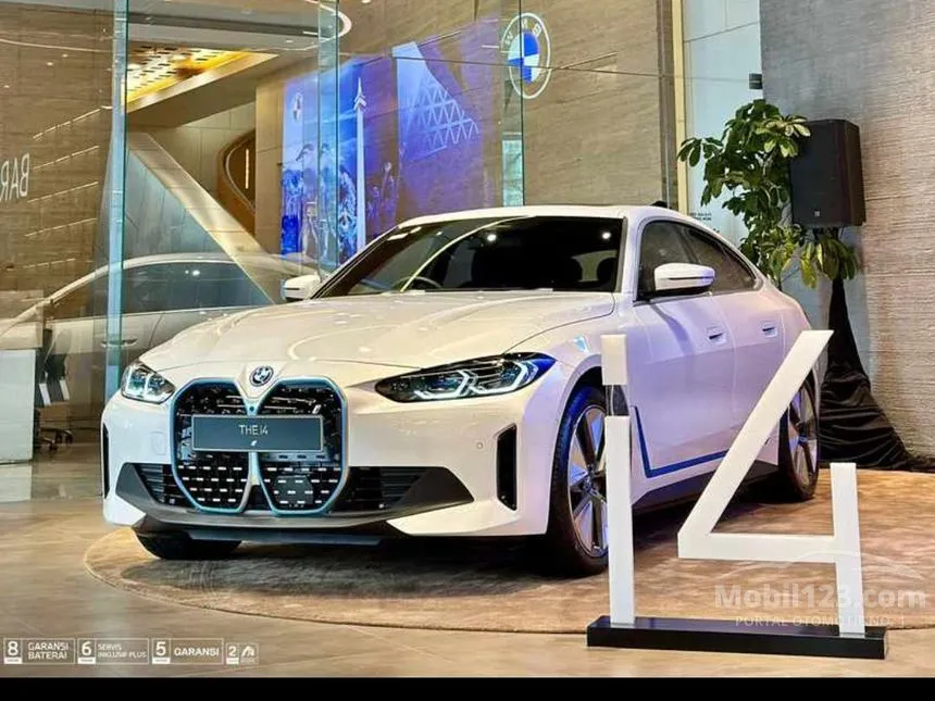 Jual Mobil BMW i4 2024 eDrive40 M Sport di Banten Automatic Gran Coupe Putih Rp 2.108.000.000