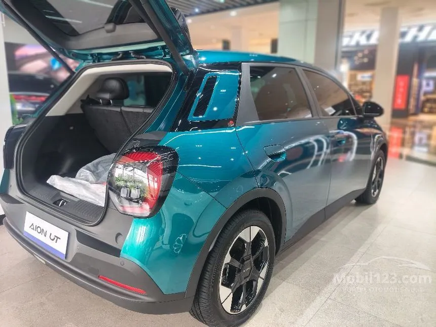 2026 GAC AION UT Premium Hatchback