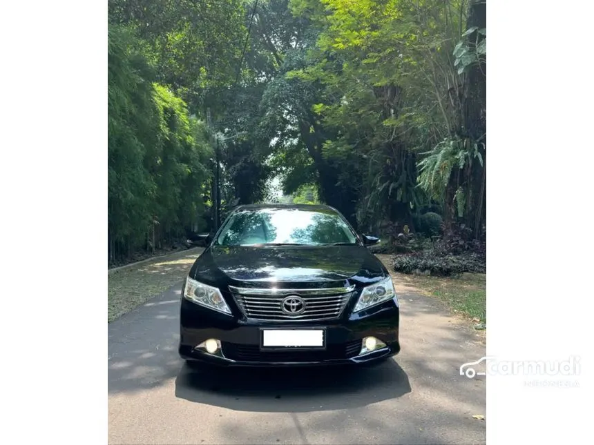 2014 Toyota Camry V Sedan