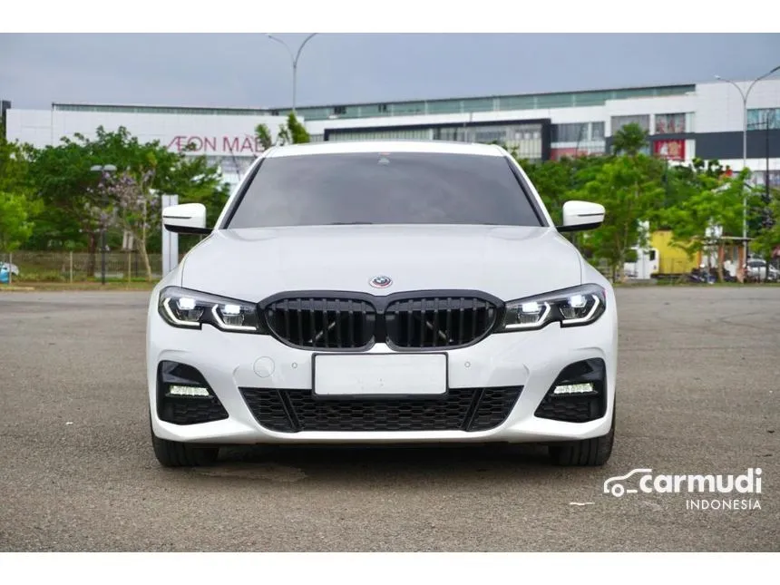 2022 BMW 330i M Sport Sedan