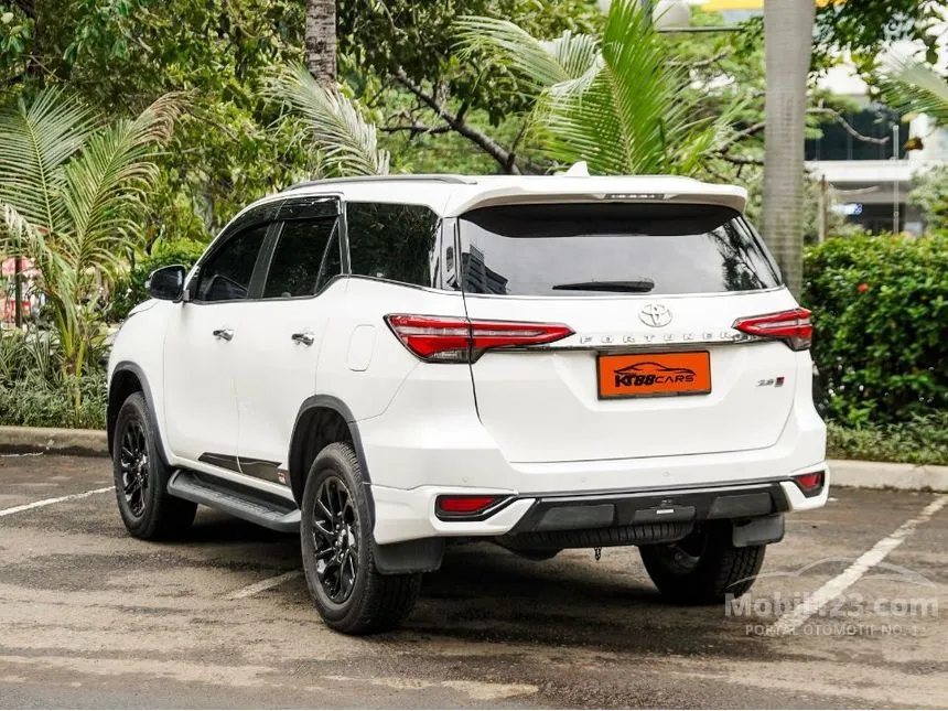 2022 Toyota Fortuner GR Sport 4X2 SUV