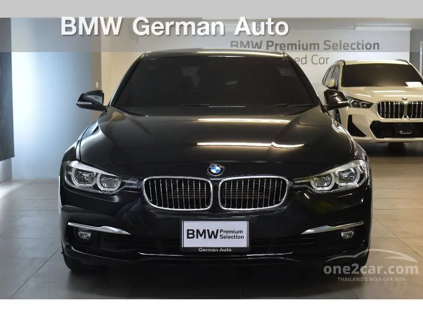 2016 BMW 330e Luxury Sedan