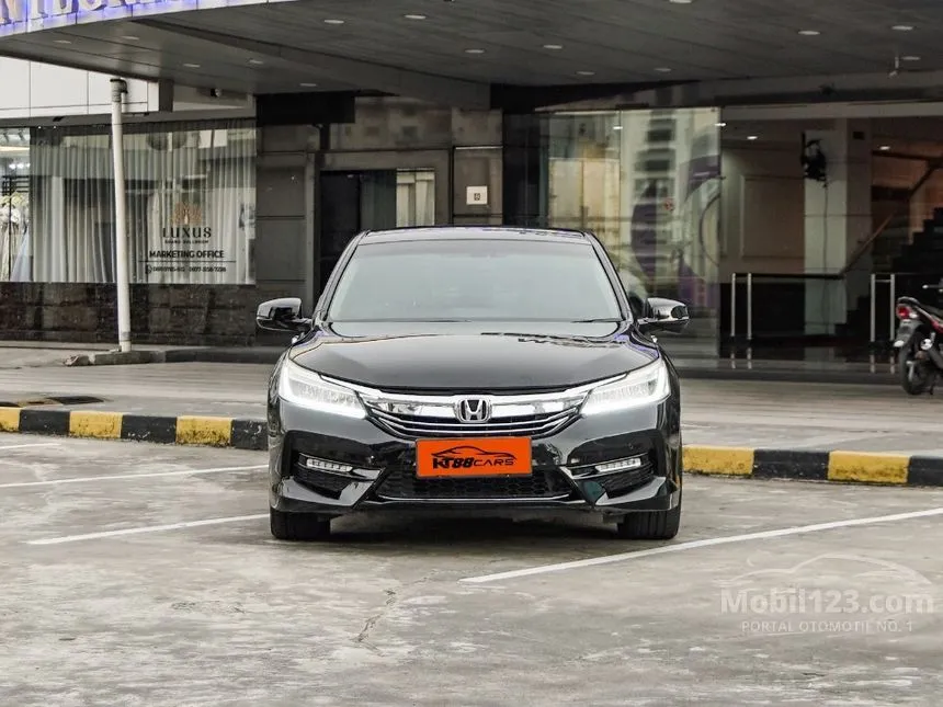 2016 Honda Accord VTi-L Sedan