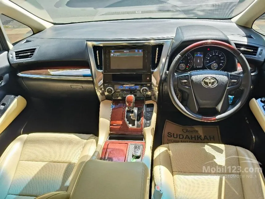 2015 Toyota Alphard G MPV