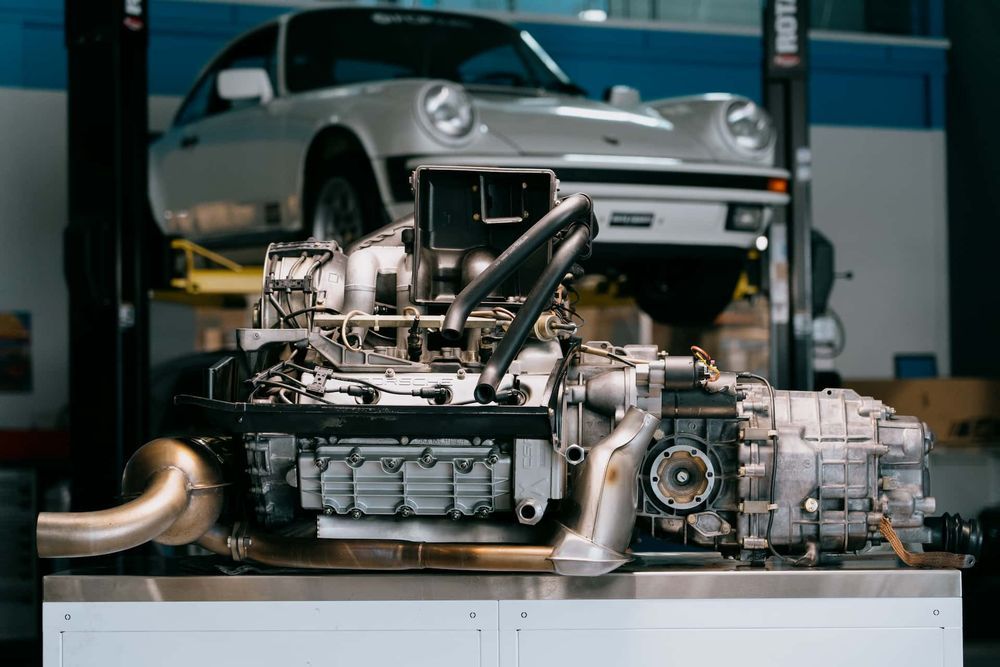 Mesin Legendaris Tak Selalu Abadi: Mengungkap Keputusan Porsche Mengakhiri Era Air-Cooled