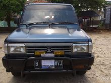 1993 Toyota Kijang 1.5 MPV Minivans