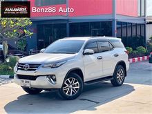 2015 Toyota Fortuner 2.8 (ปี 15-18) V Wagon AT