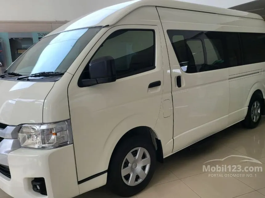 2025 Toyota Hiace Commuter Van