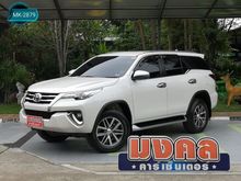 2017 Toyota Fortuner 2.4 (ปี 15-18) V SUV AT