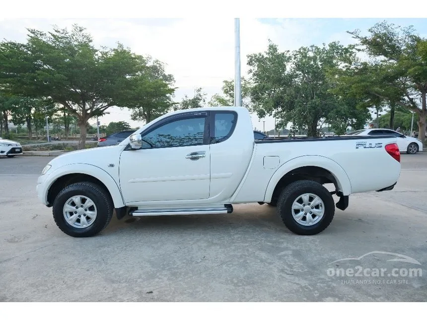 2013 Mitsubishi TRITON GLS Plus Mega Cab Pickup