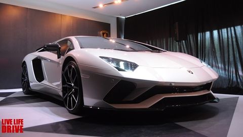 The New Lamborghini Aventador S is Finally Here in its V12 Glory