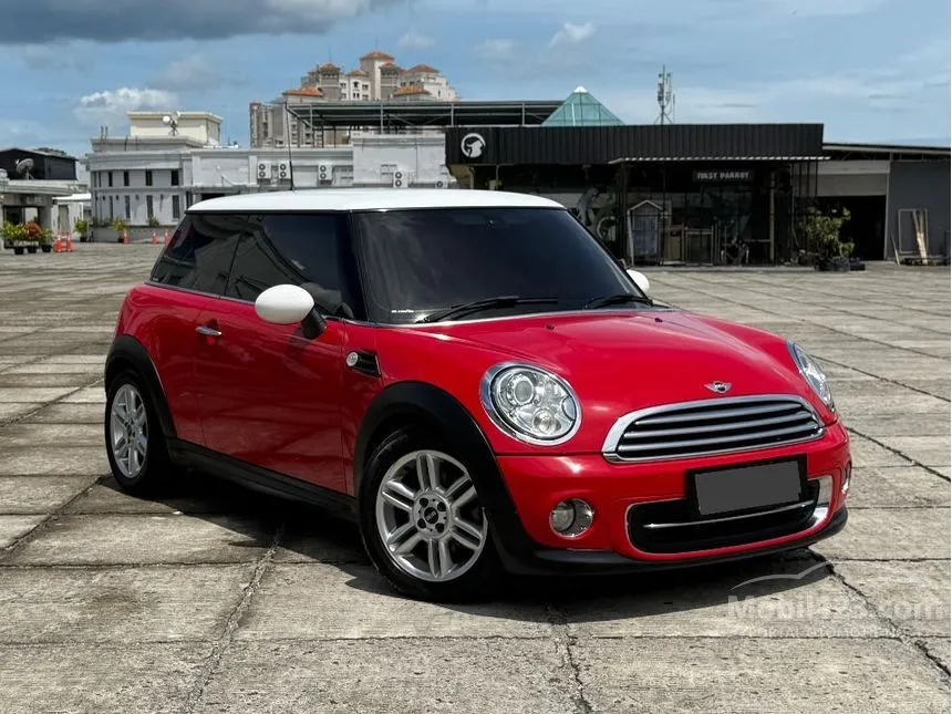 2014 MINI Cooper 3 Door Hatchback