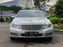 2011 Mercedes-Benz E300 3,0 Elegance Sedan