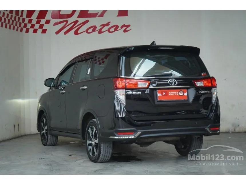 2021 Toyota Kijang Innova Venturer MPV