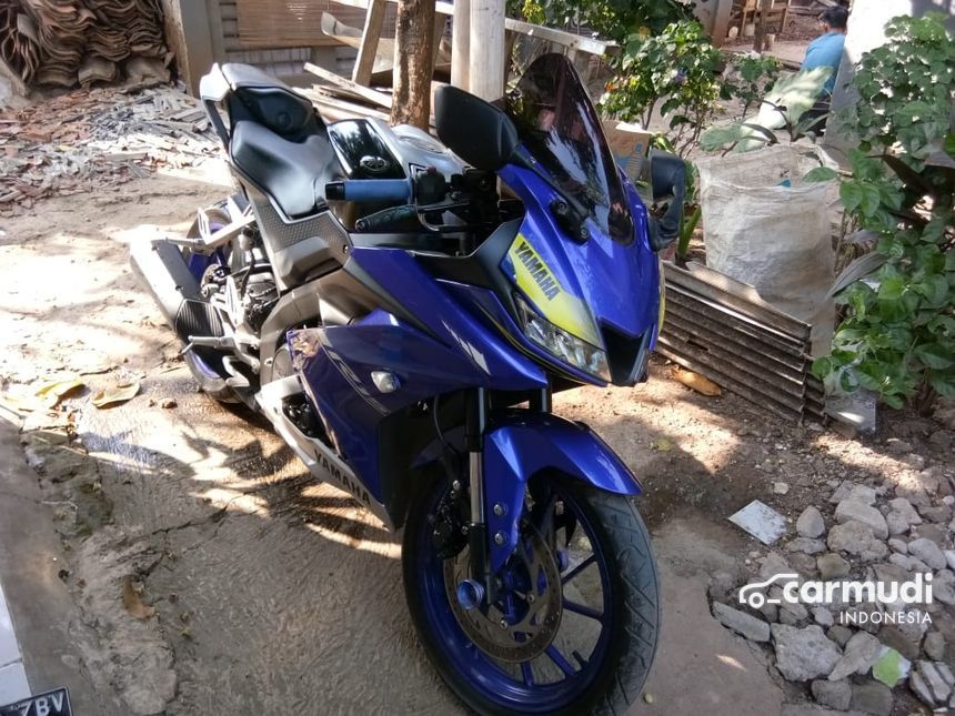 r15 v3 second hand price