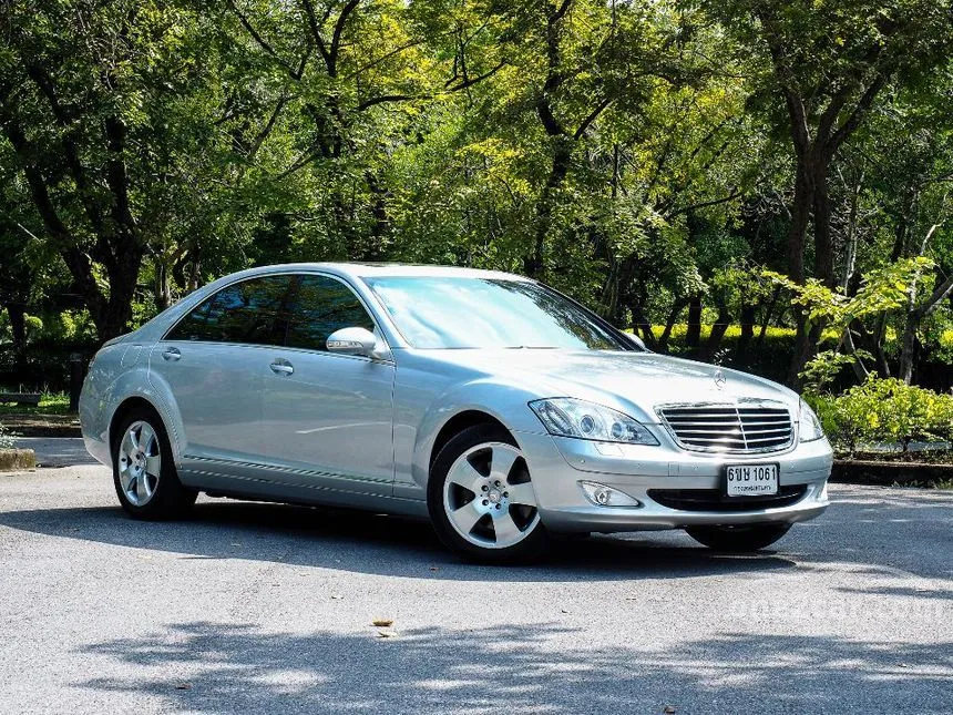 2010 Mercedes-Benz S300 Sedan